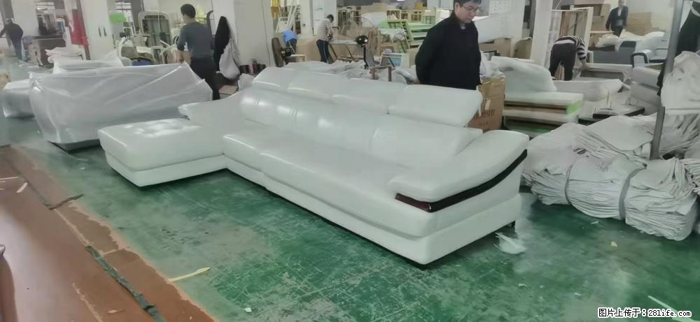 【大厂仿真皮沙发】实木框架，高回弹海绵45密度。全新包装，质量非常好，3.6米右贵妃 - 各类家具 - 居家生活 - 黄石分类信息 - 黄石28生活网 hshi.28life.com